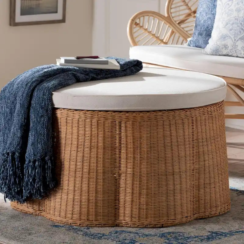 Repose-pieds en rotin naturel avec coussin