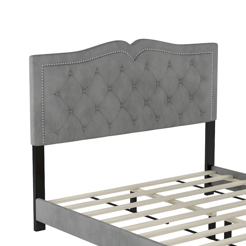Cadre de lit rembourré Queen Size avec design riveté, lit plateforme moderne en velours avec tête de lit capitonnée, gris