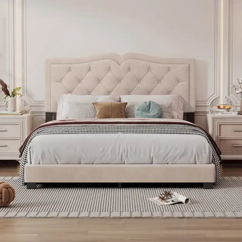Cadre de lit rembourré Queen Size avec design riveté, lit plateforme moderne en velours avec tête de lit capitonnée, gris