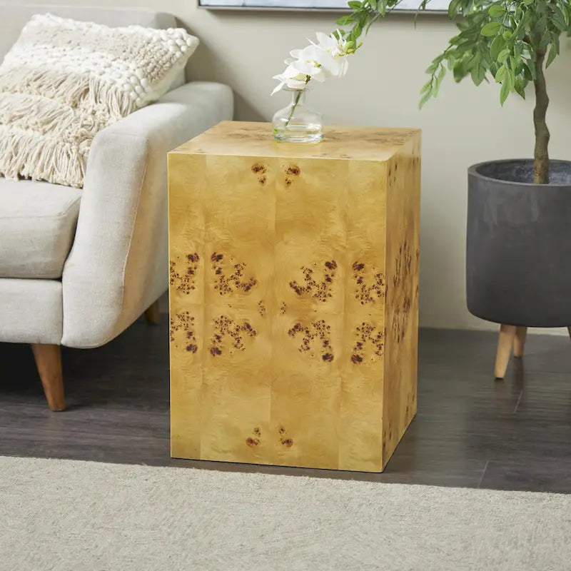 Table d'appoint carrée en bois avec motifs de grain de bois