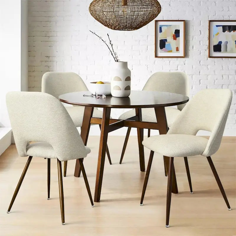 Chaise de salle à manger moderne capitonnée à dossier découpé avec finition noyer