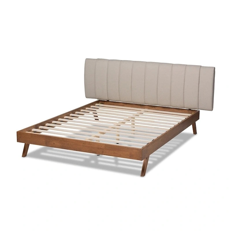 Lit en tissu beige clair et bois de noyer de style moderne du milieu du siècle